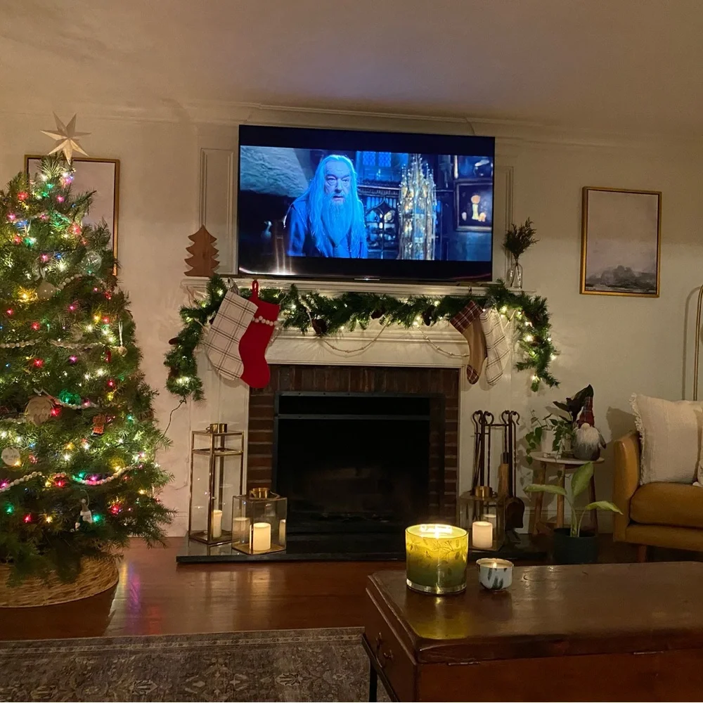5 strands of wooden garland